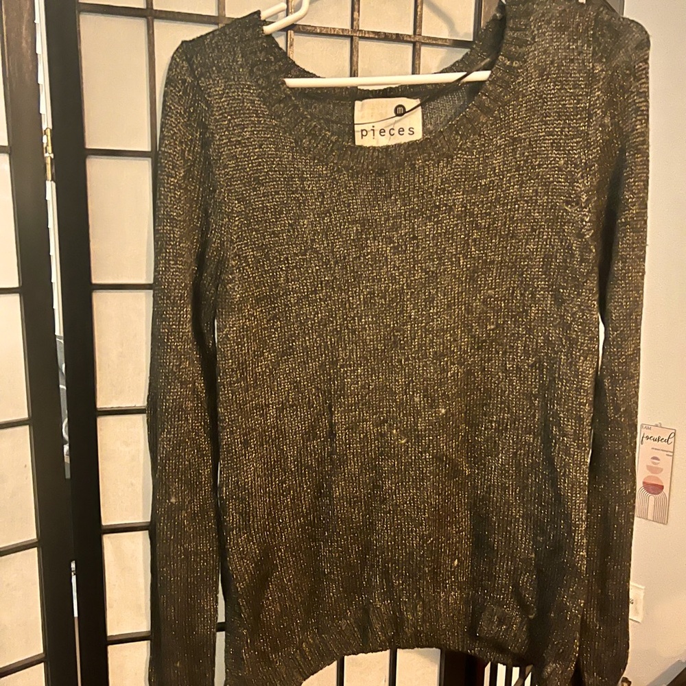 Kenzie sweater size medium only worn once
